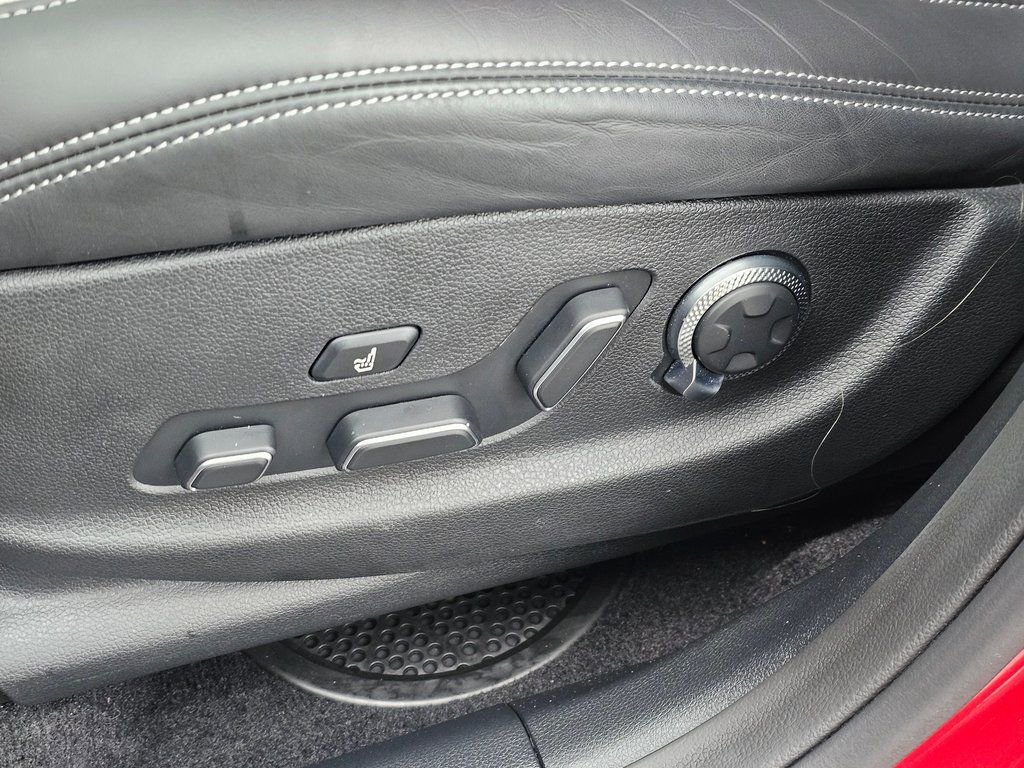 Certified 2025 Genesis GV70 3.5T Sport w/ Sport Advanced Package image 33