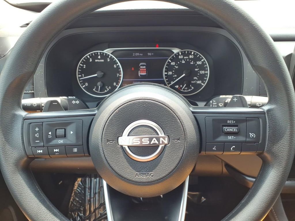 Used 2024 Nissan Pathfinder S FWD image 15