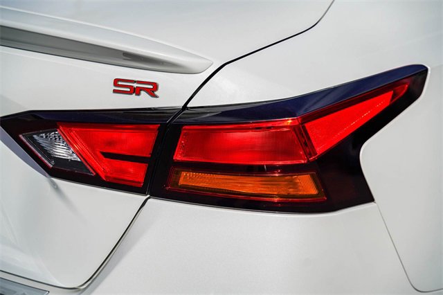 Used 2023 Nissan Altima 2.5 SR w/ SR Premium Package image 8