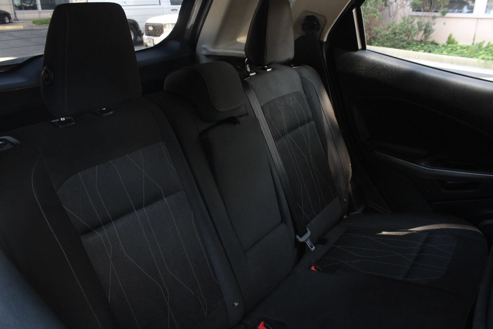 Used 2018 Ford EcoSport SE FWD image 21