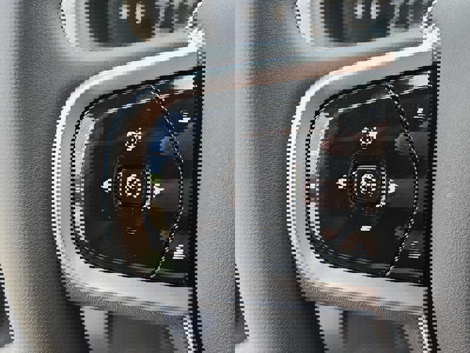 New 2026 Volvo XC90 T8 Plus image 35