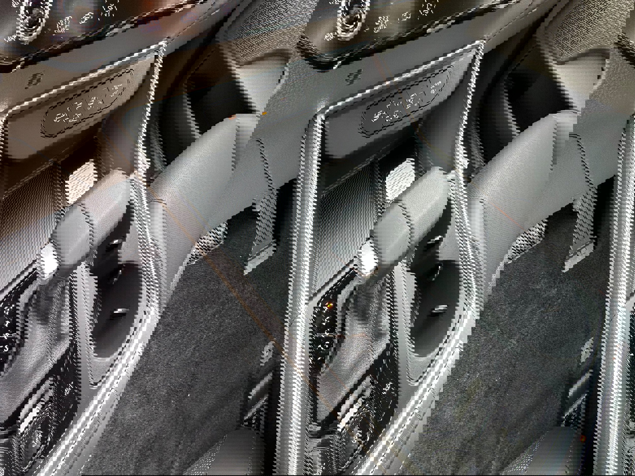 New 2026 Kia Carnival EX image 35