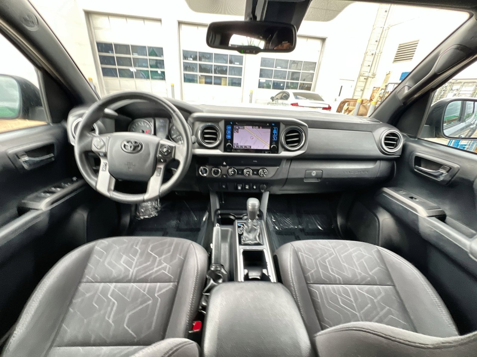 Used 2019 Toyota Tacoma TRD Off-Road image 23