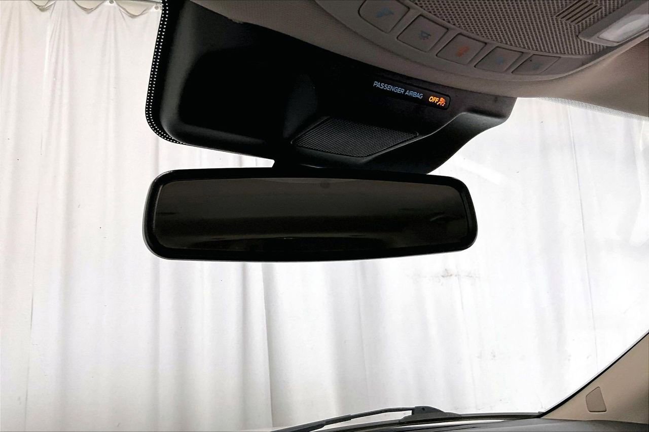 Used 2024 Ford Expedition XLT image 17