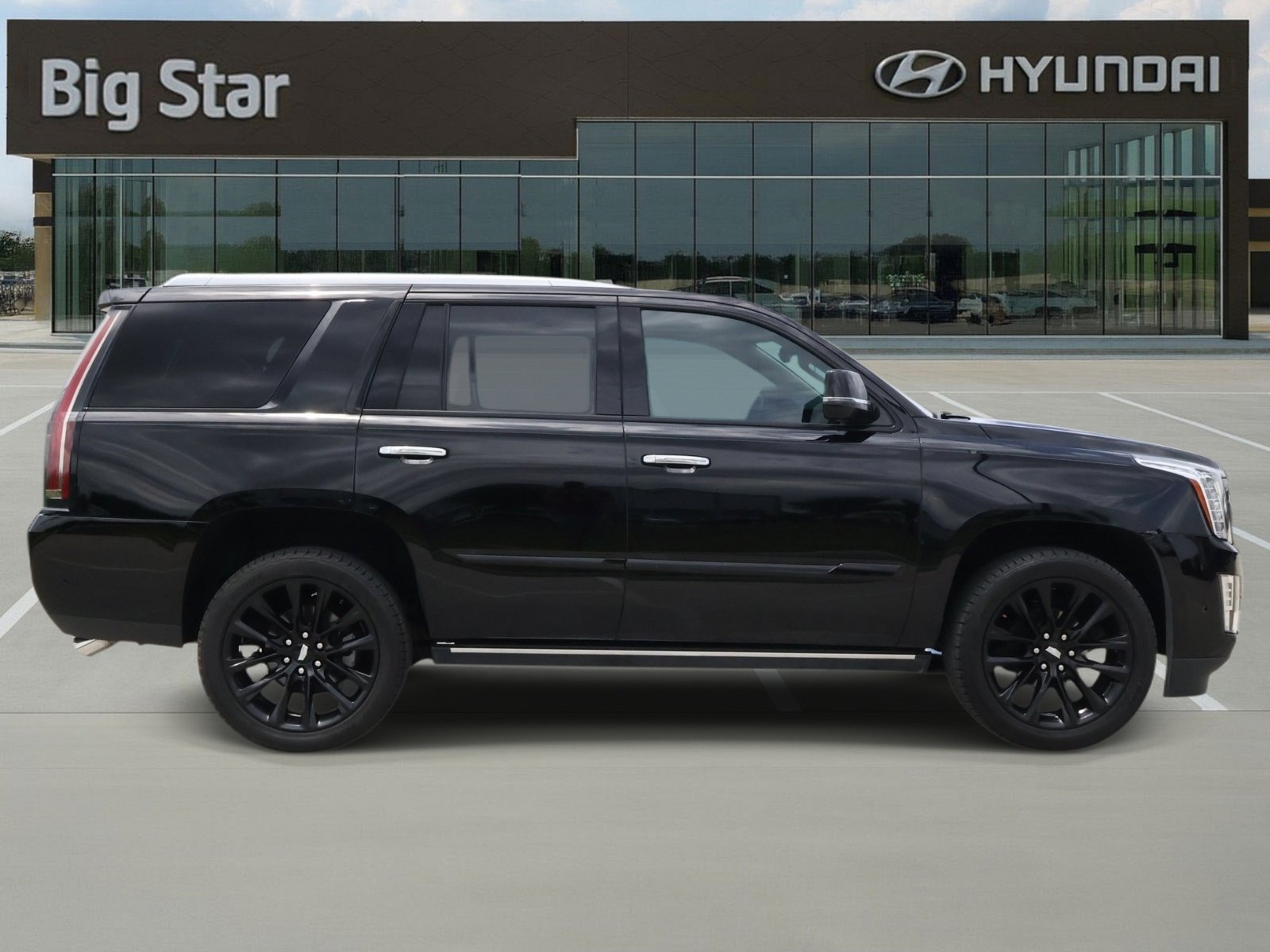 Used 2020 Cadillac Escalade Premium Luxury w/ Escalade Sport Edition RWD image 5