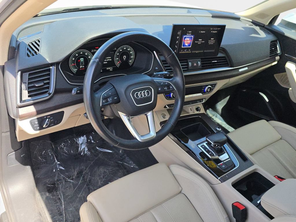 Used 2021 Audi Q5 2.0T Premium Plus w/ Premium Plus Package AWD/4WD image 19