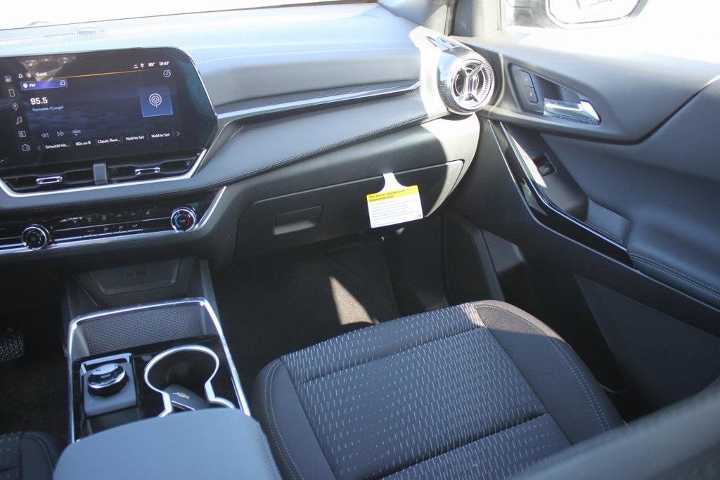 New 2026 Chevrolet Equinox LT image 7