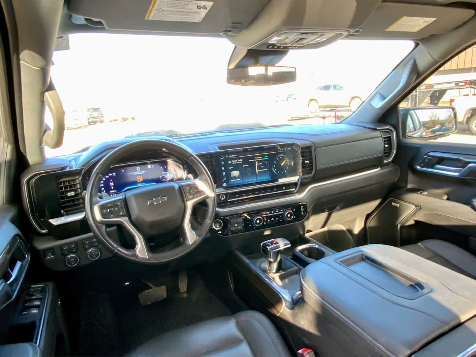 Used 2022 Chevrolet Silverado 1500 LT Trail Boss w/ LT Trail Boss Premium Package image 38