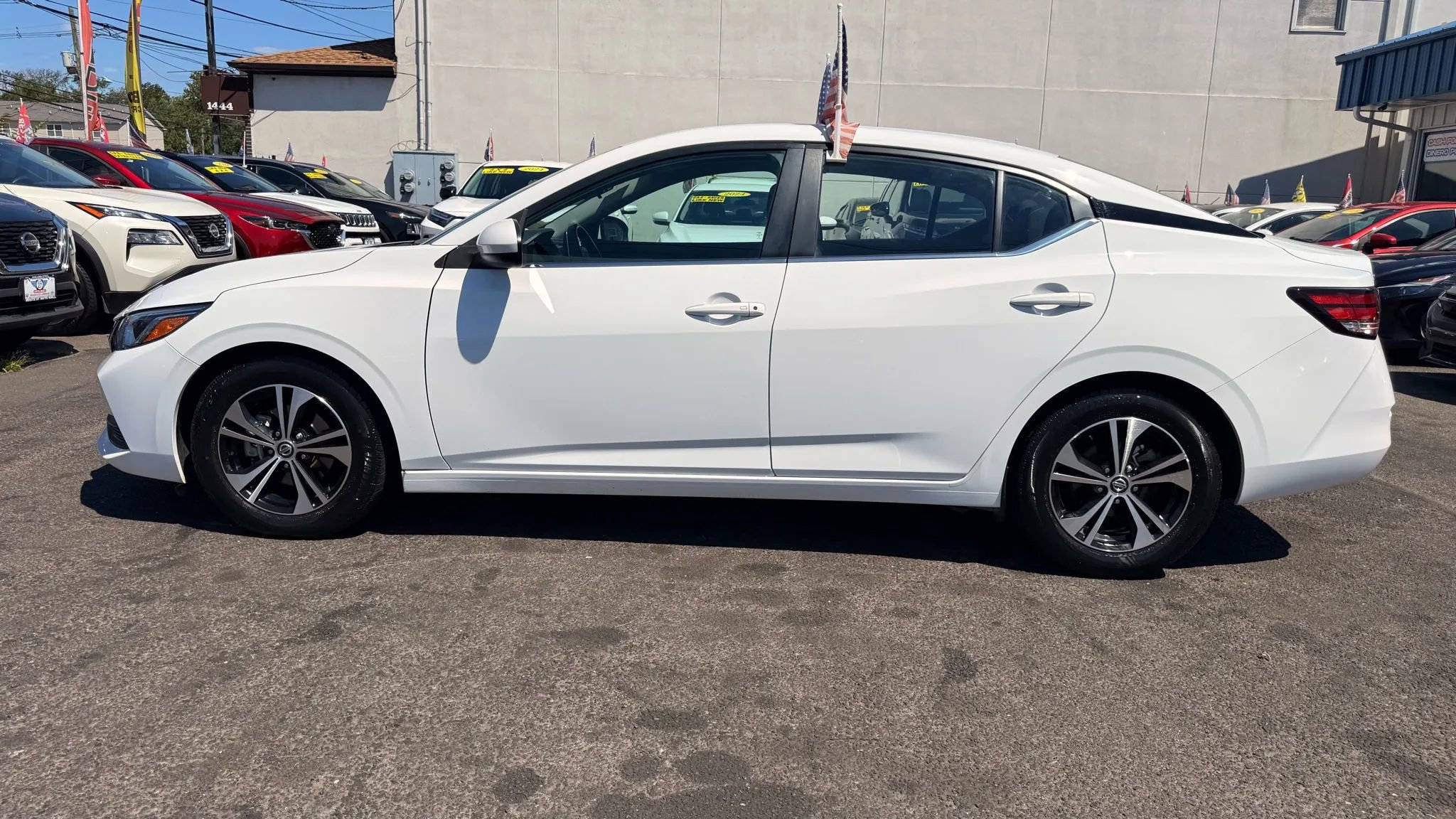 Used 2022 Nissan Sentra SV image 11