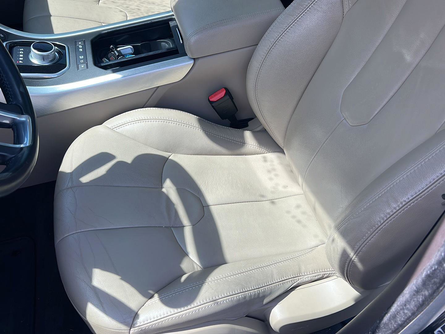 Used 2015 Land Rover Range Rover Evoque Pure Premium image 31