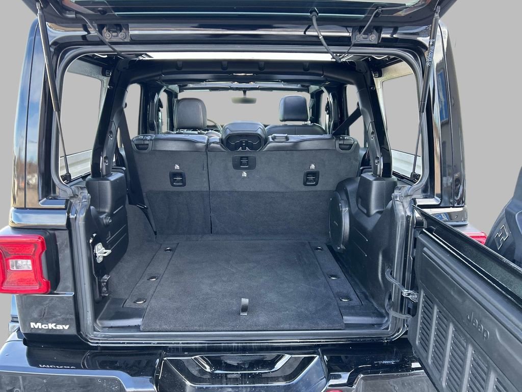 Used 2021 Jeep Wrangler Unlimited Sahara image 14