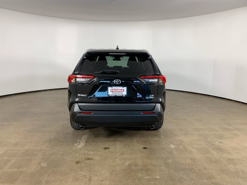 Used 2024 Toyota RAV4 LE image 10