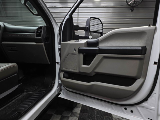 Used 2021 Ford F550 Luxury RWD image 32