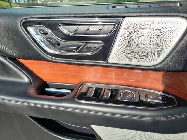 Used 2018 Lincoln Navigator Reserve w/ Technology Package image 20