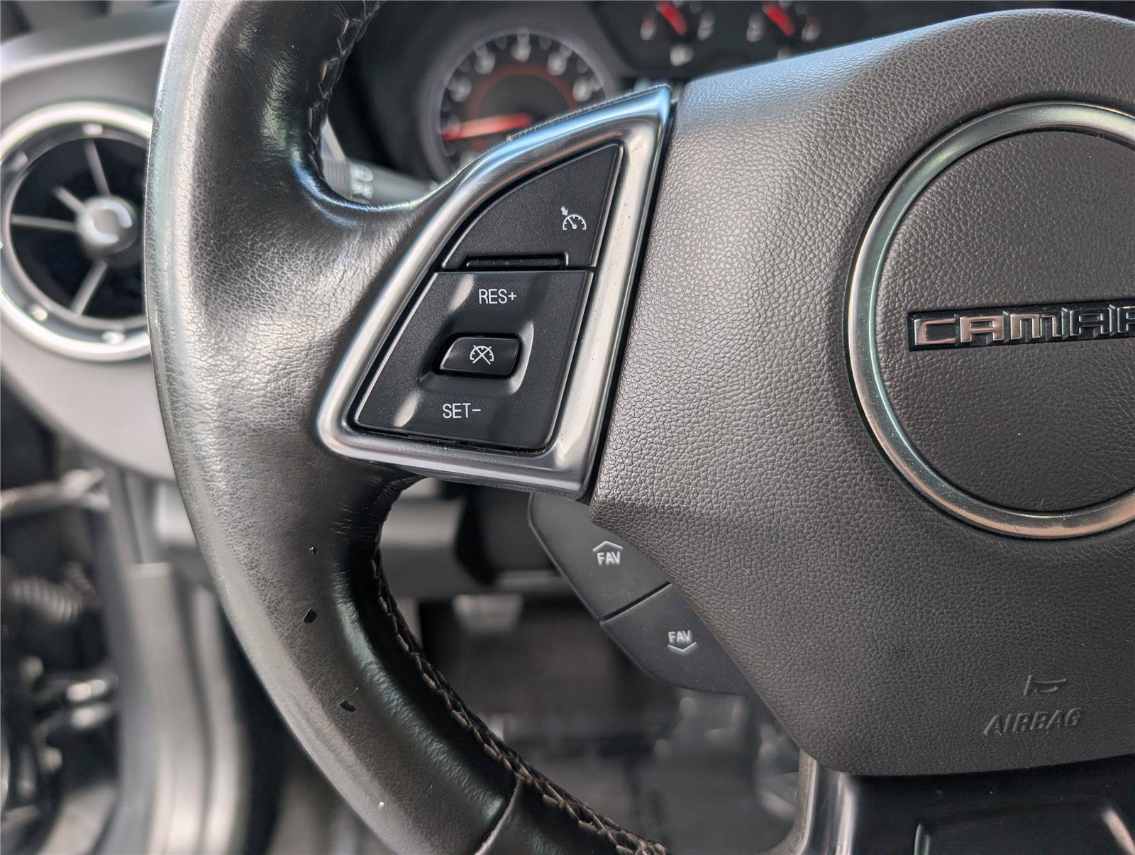 Used 2018 Chevrolet Camaro LS w/ Technology Package RWD image 19