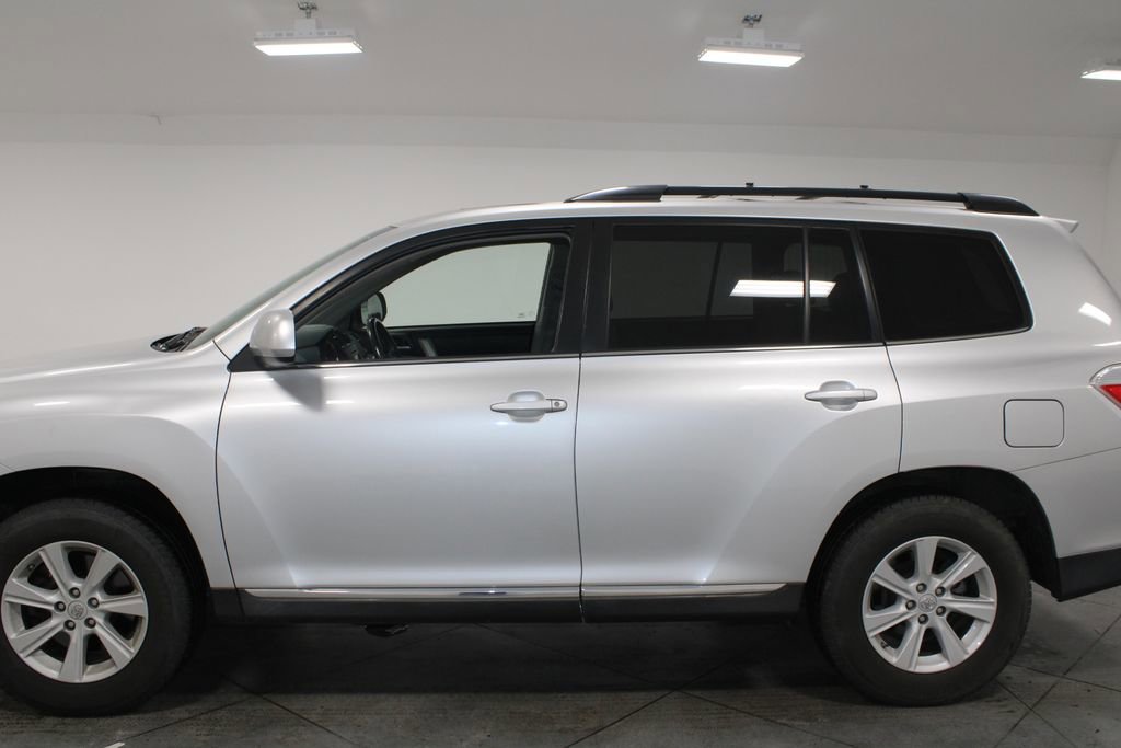 Used 2012 Toyota Highlander SE image 6