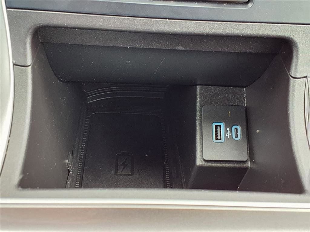 Used 2023 Ford Edge SEL w/ Convenience Package image 17