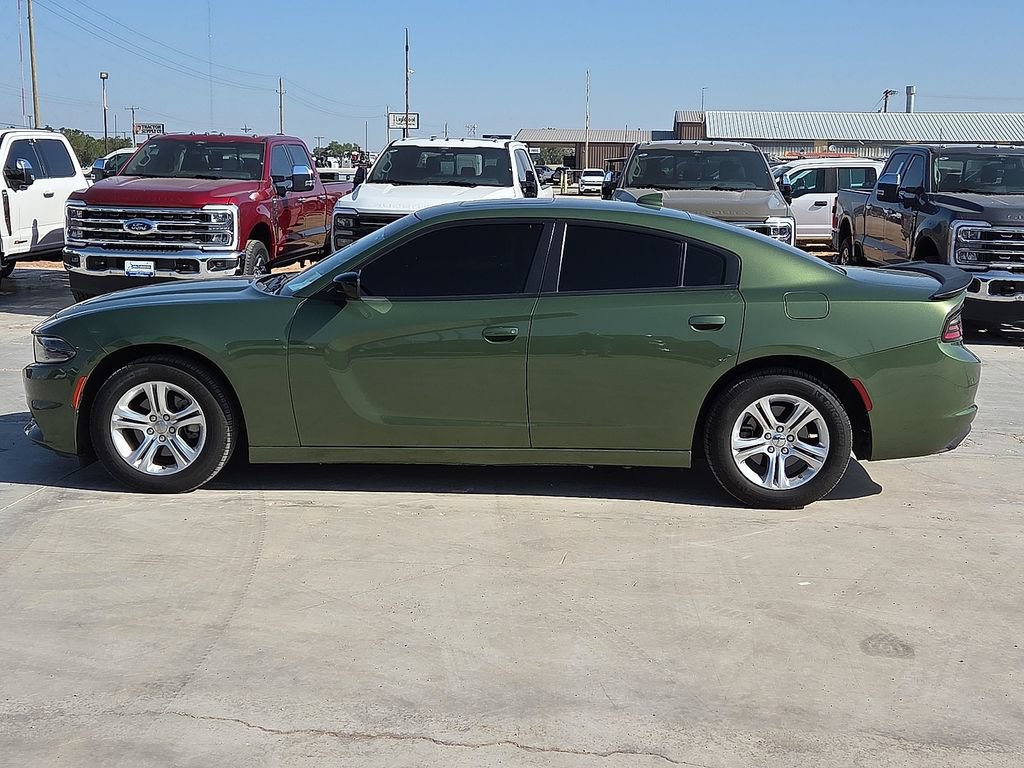 Used 2023 Dodge Charger SXT RWD image 2