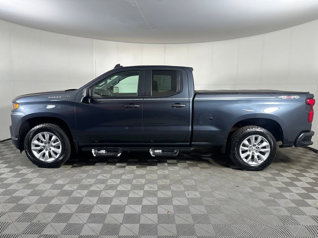 Used 2021 Chevrolet Silverado 1500 Custom AWD/4WD image 2