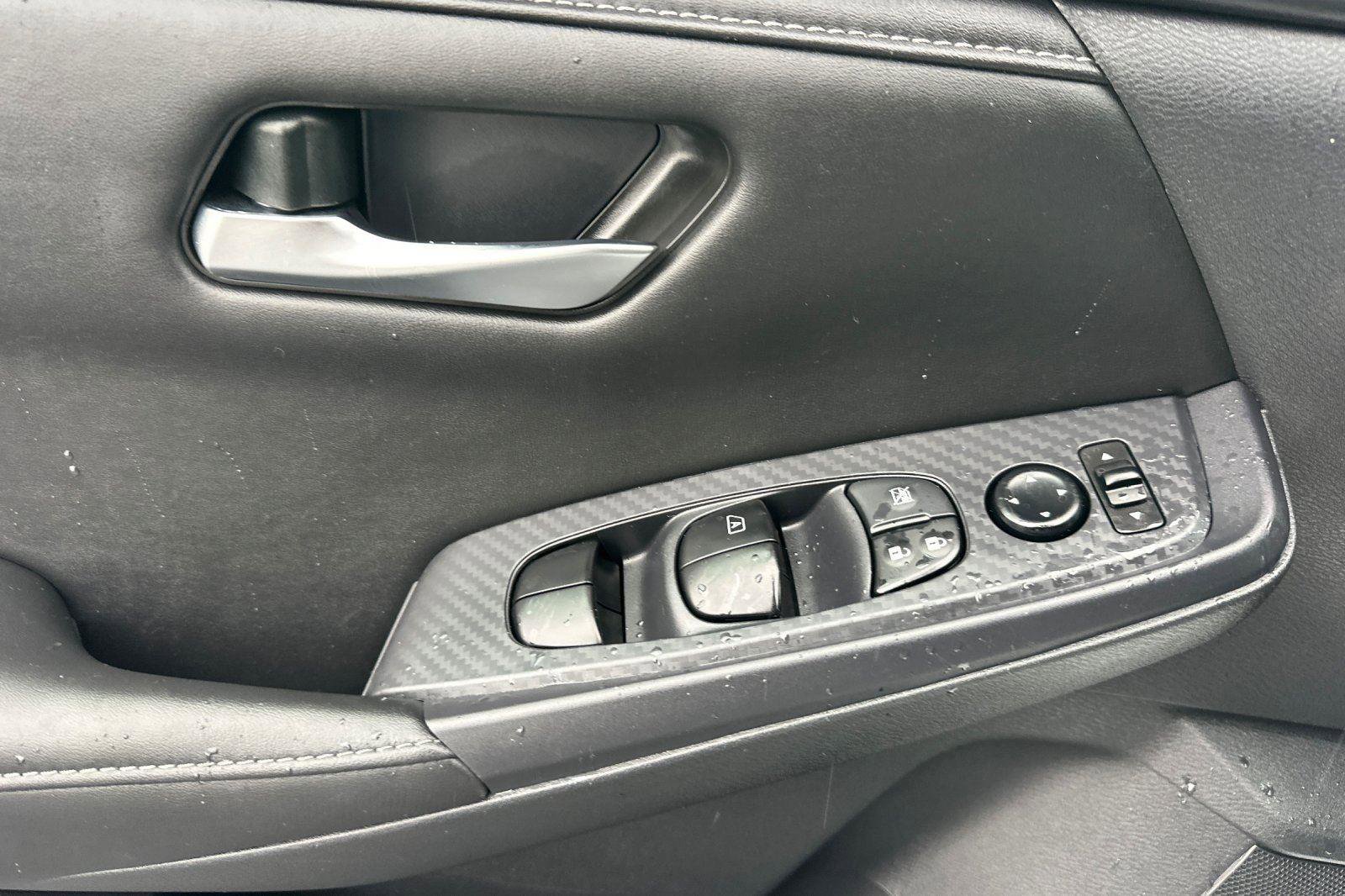 Used 2024 Nissan Sentra SV image 10