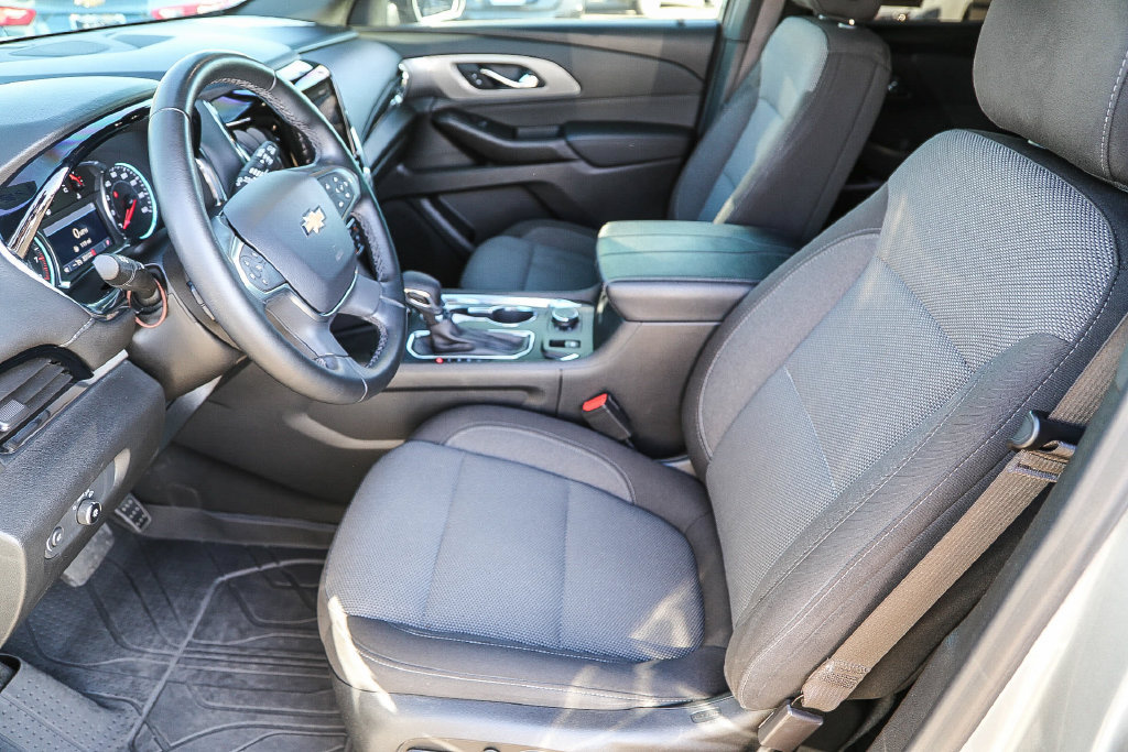 Certified 2023 Chevrolet Traverse LT FWD image 39