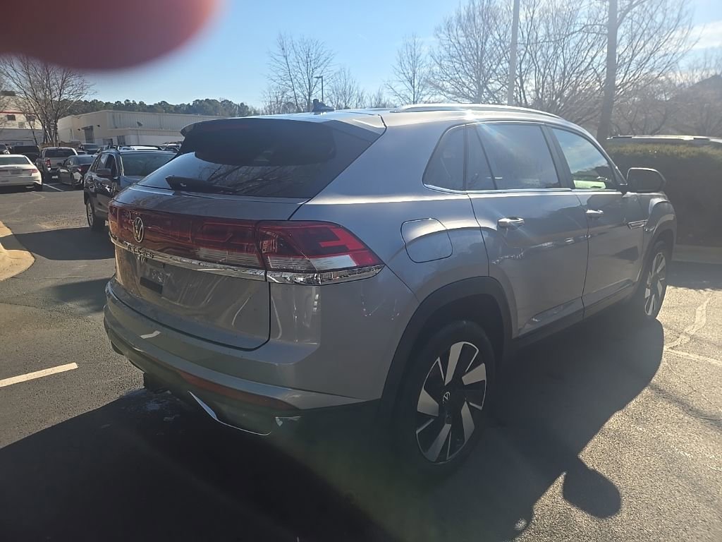 Used 2024 Volkswagen Atlas Cross Sport SE image 9