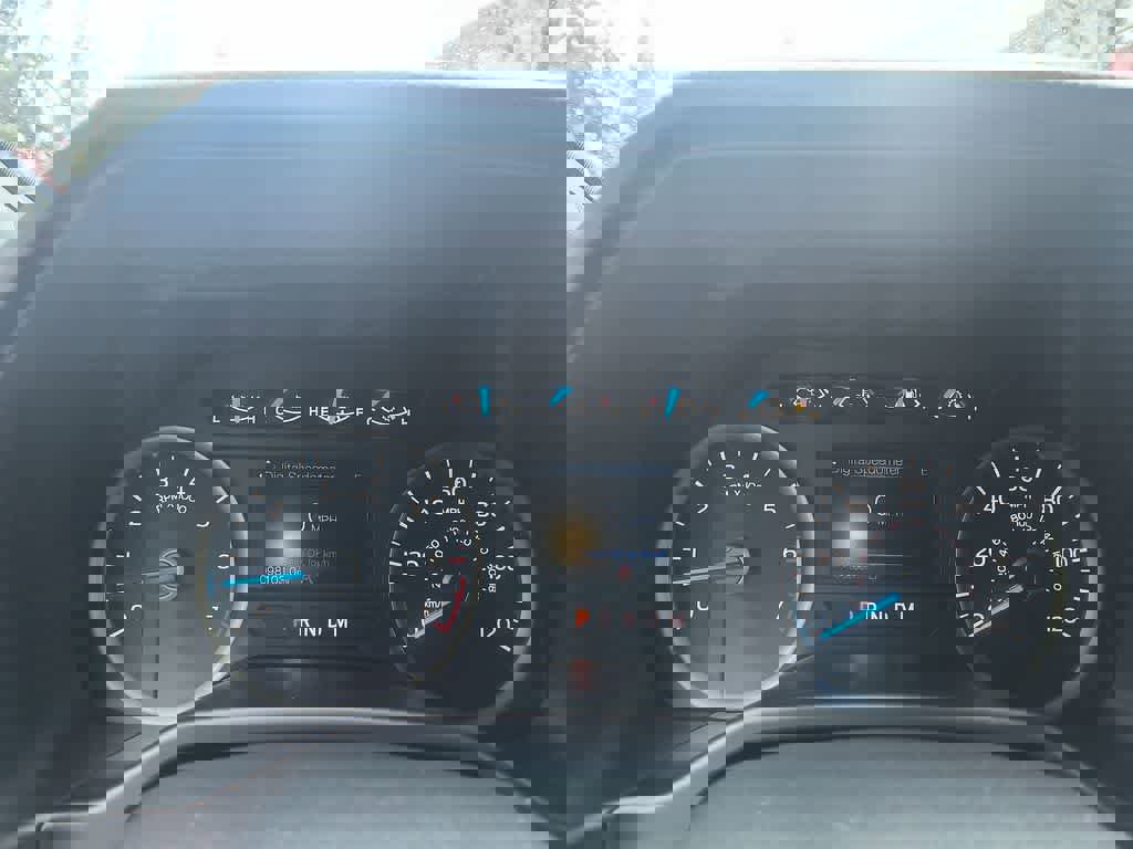 Used 2017 Ford F150 XLT w/ Equipment Group 302A Luxury image 15