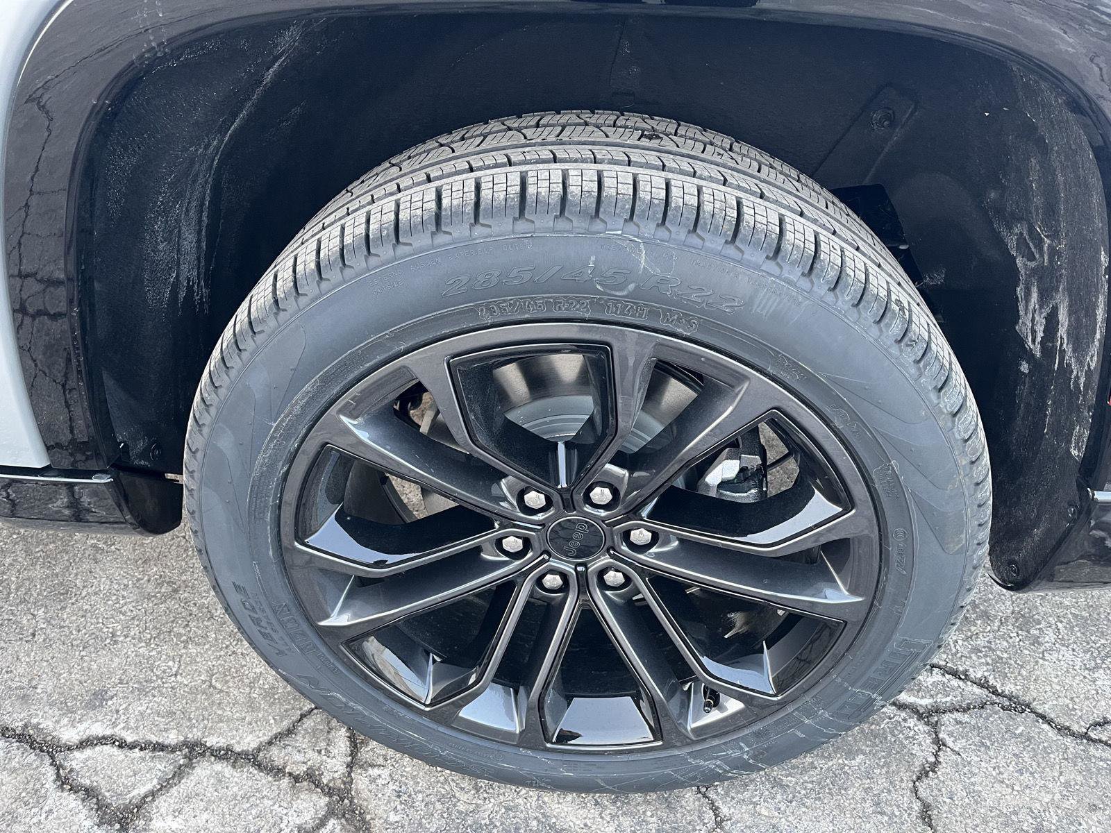 New 2026 Jeep Grand Wagoneer L Summit w/ Premium Group III image 45