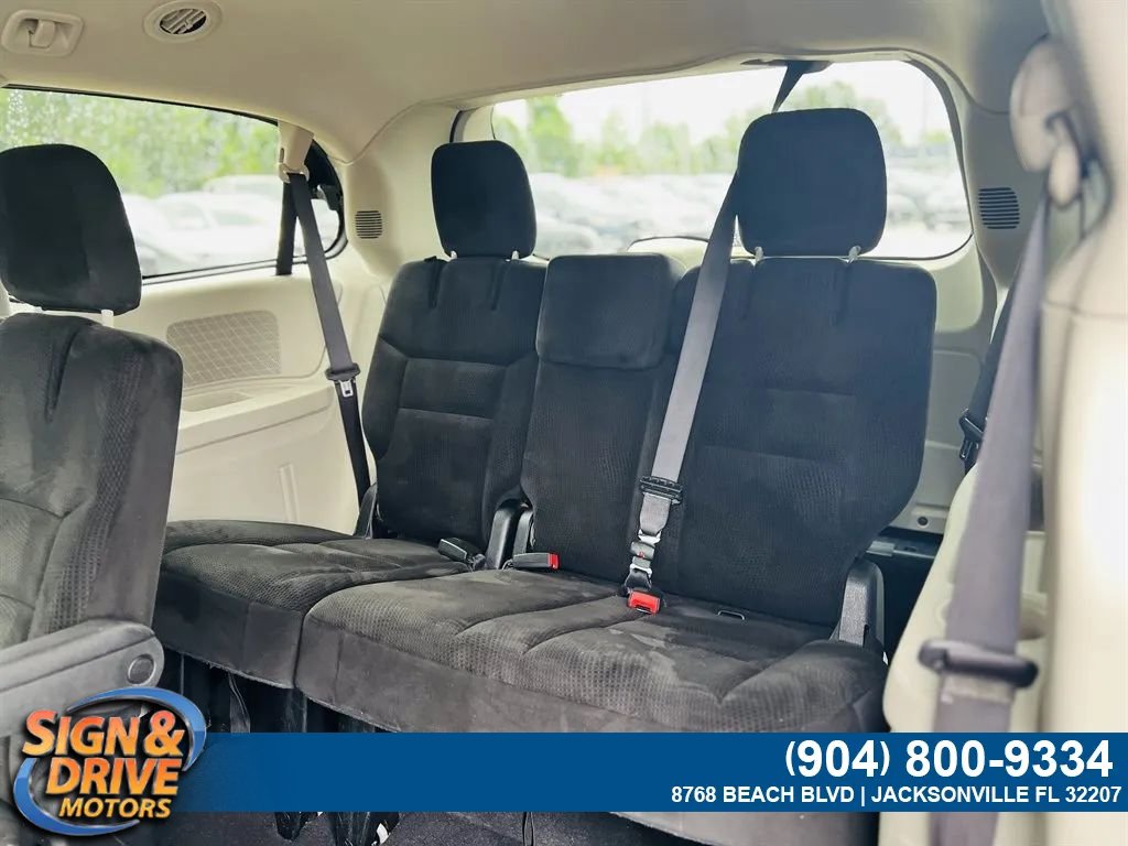 Used 2016 Dodge Grand Caravan SE w/ Quick Order Package 29E SE FWD image 6