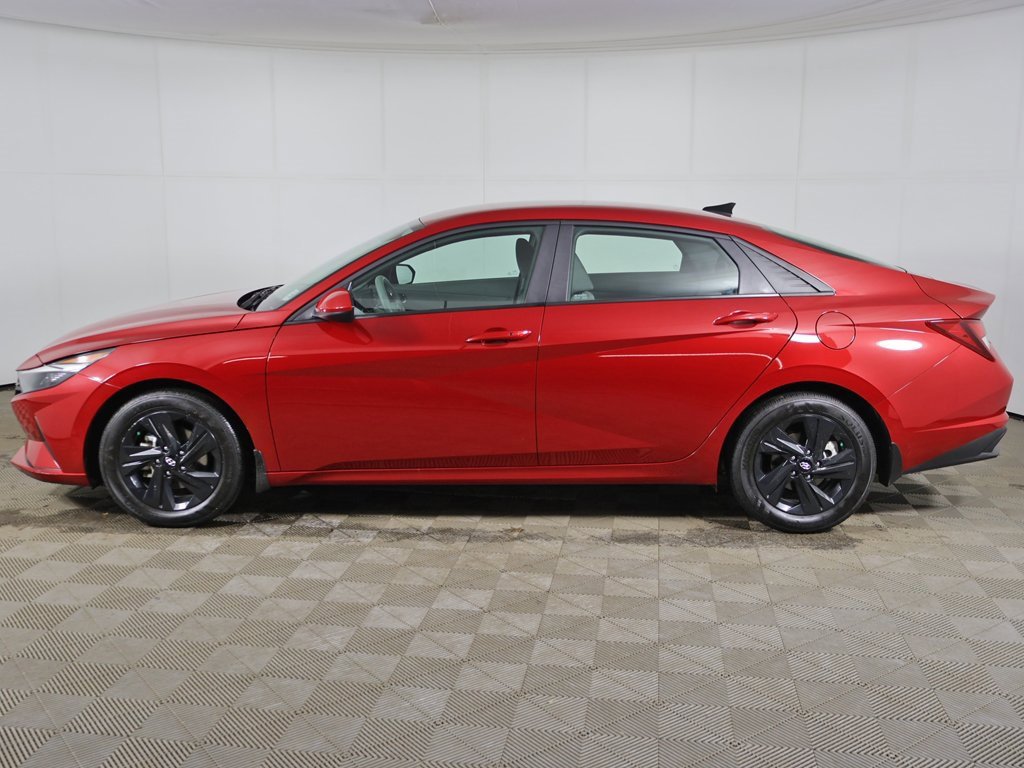 Certified 2023 Hyundai Elantra SEL image 12