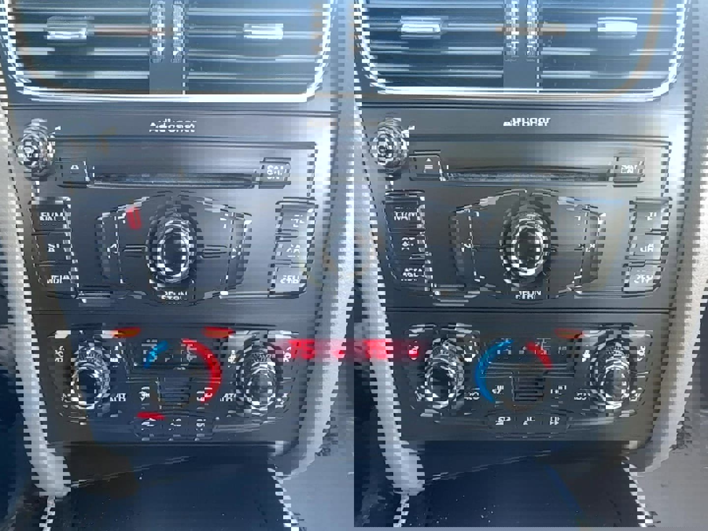 Used 2011 Audi A5 2.0T Premium Plus image 10