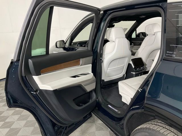 New 2026 Cadillac Vistiq Luxury image 27