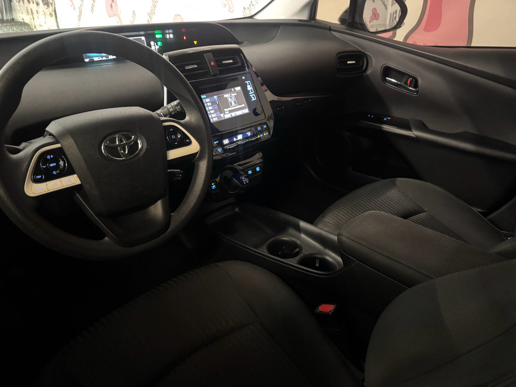 Used 2016 Toyota Prius Two w/ Preferred Accessory Package FWD image 17