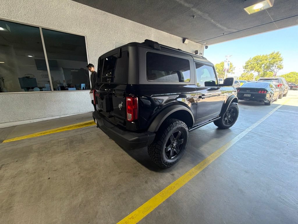 Used 2024 Ford Bronco Black Diamond AWD/4WD image 4