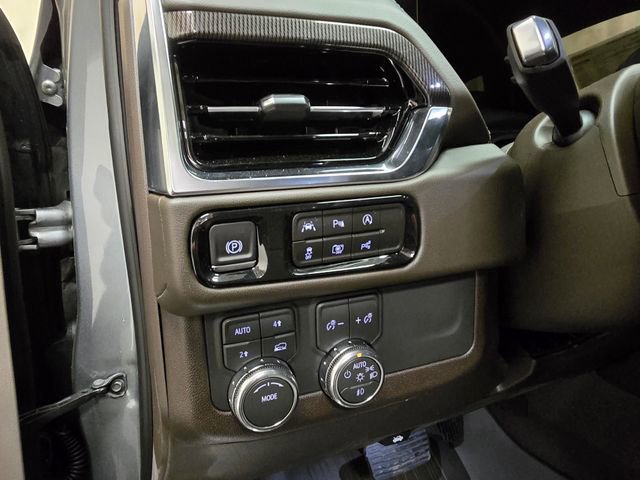 New 2026 GMC Yukon XL Elevation w/ LPO, Floor Liner Package image 15