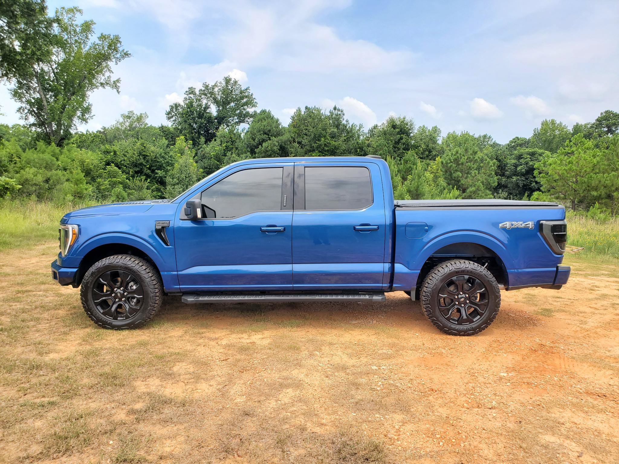 Used 2022 Ford F150 XLT w/ Equipment Group 302A High AWD/4WD image 4