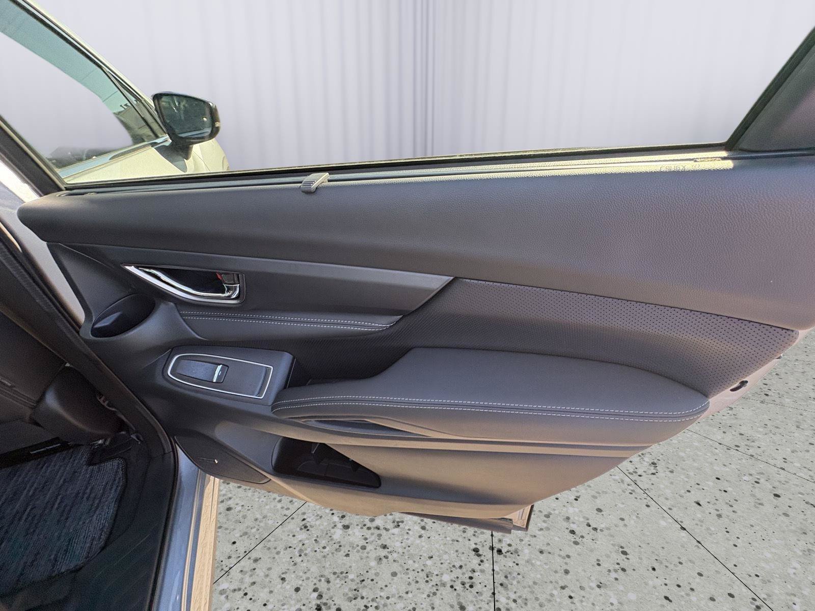Used 2025 Subaru Ascent Limited AWD/4WD image 16