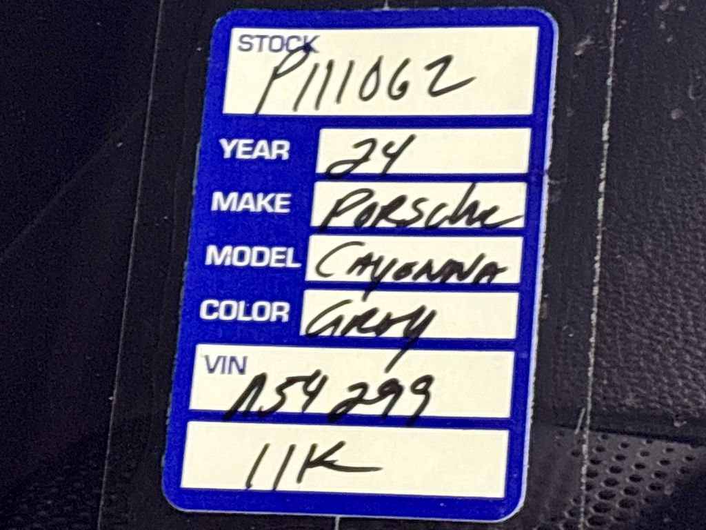 Used 2024 Porsche Cayenne Coupe w/ Premium Package Plus image 26