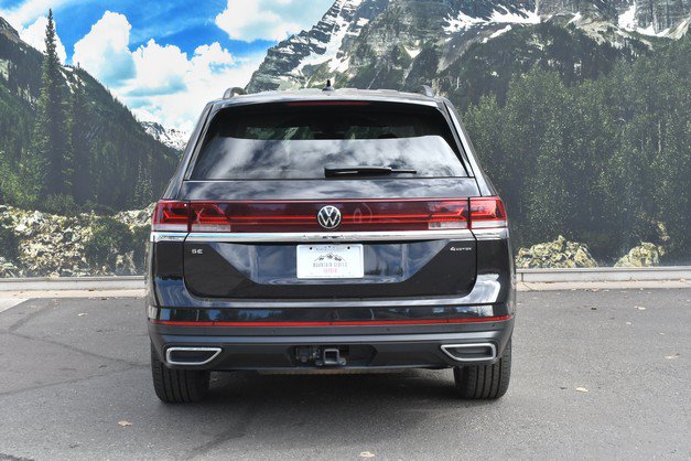 Used 2025 Volkswagen Atlas SE AWD/4WD image 10