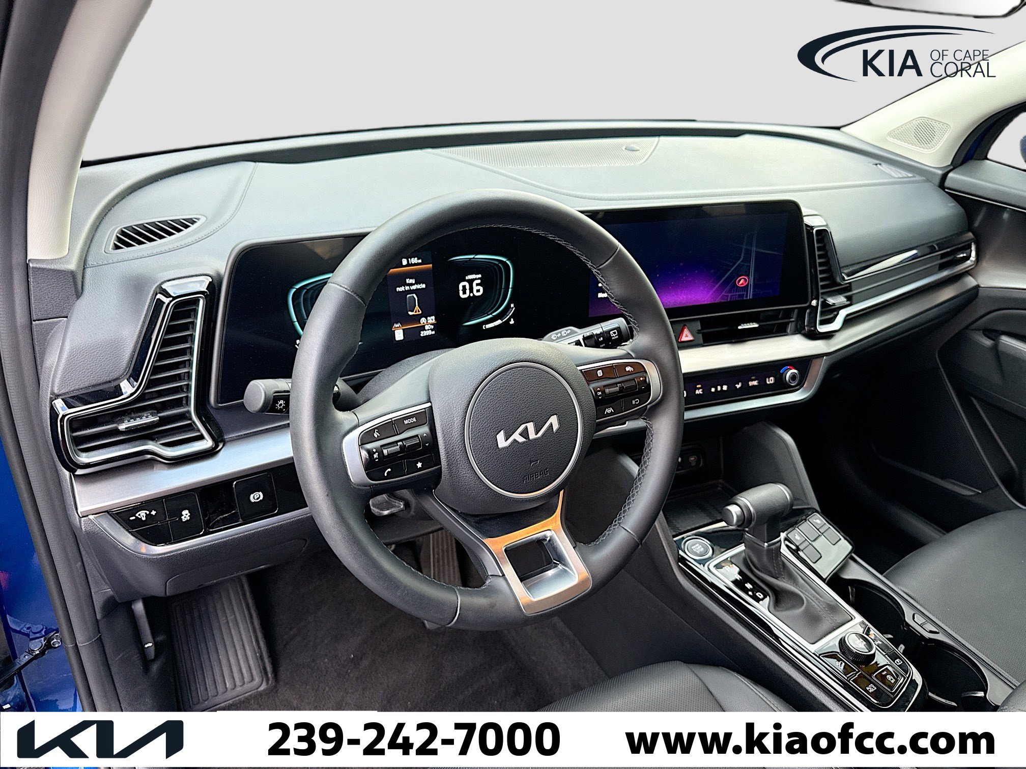 Used 2025 Kia Sportage EX image 24