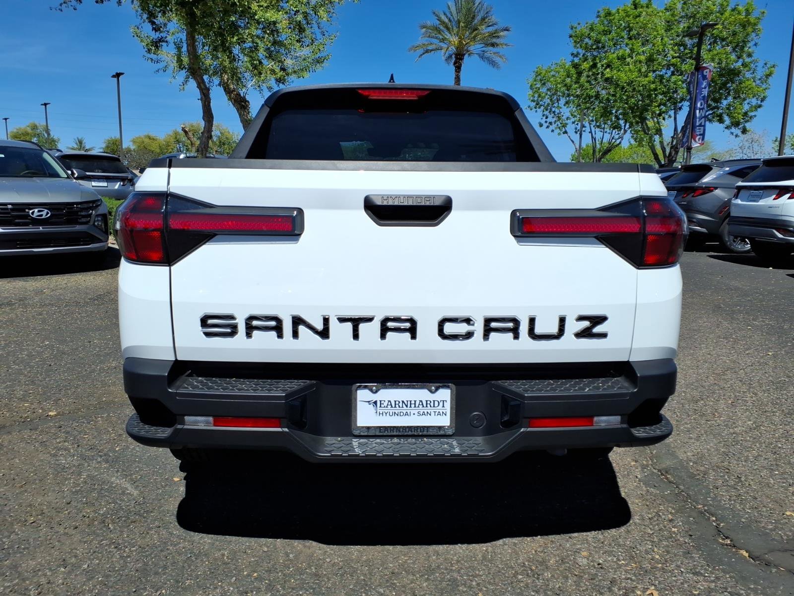 Certified 2025 Hyundai Santa Cruz SE image 6