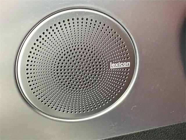 Used 2023 Genesis G70 2.0T w/ Sport Prestige Package image 21