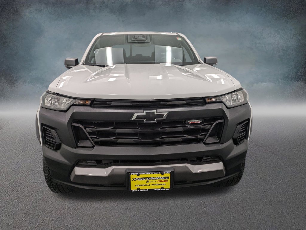 Certified 2024 Chevrolet Colorado Trail Boss w/ Advanced Trailering Package AWD/4WD image 2
