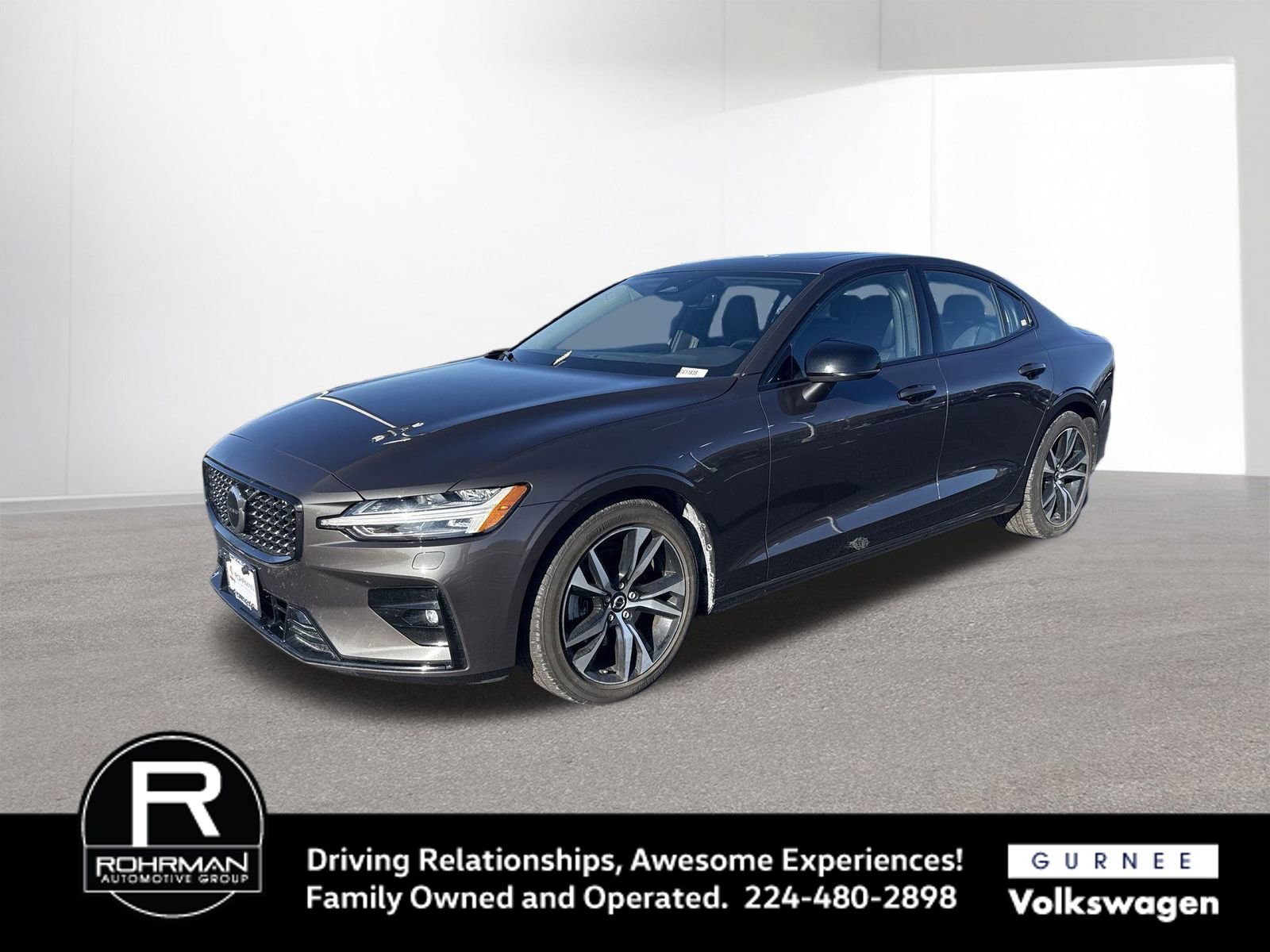 Used 2024 Volvo S60 B5 Core image 1