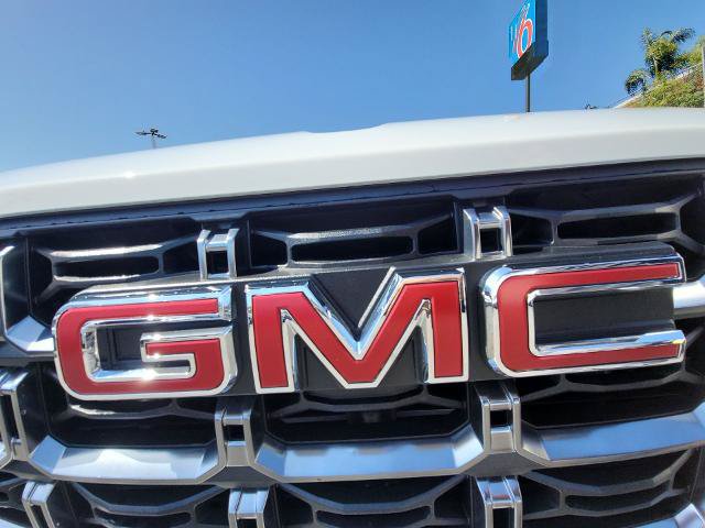 Used 2024 GMC Canyon AT4 w/ AT4 Premium Package AWD/4WD image 30