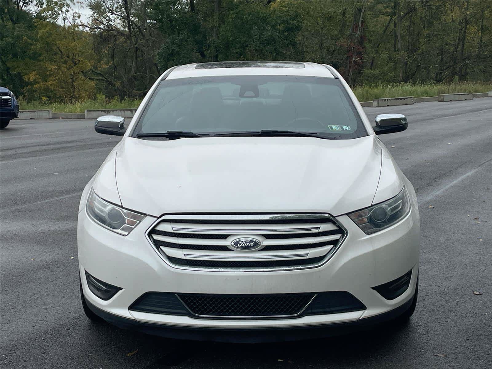 Used 2019 Ford Taurus Limited FWD image 8