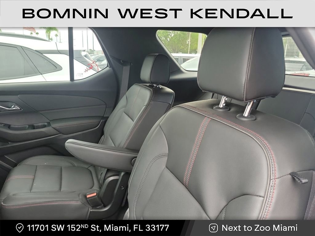 Used 2024 Chevrolet Traverse RS image 6