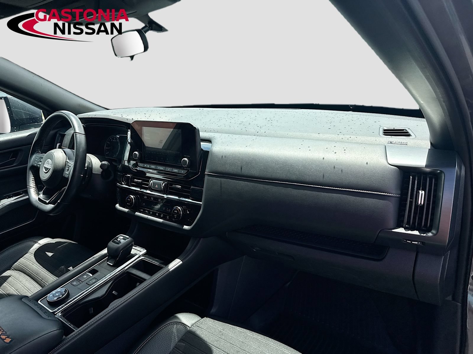 Used 2024 Nissan Pathfinder Rock Creek AWD/4WD image 39