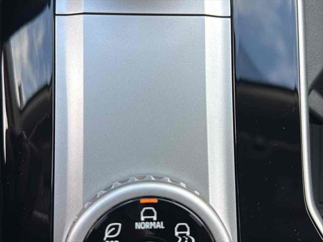 New 2026 Mitsubishi Outlander ES image 26