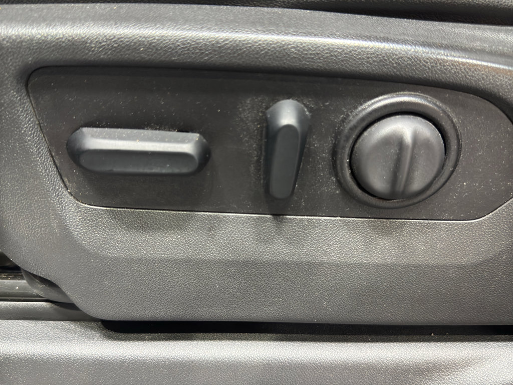 Certified 2021 GMC Sierra 1500 AT4 w/ AT4 Preferred Package image 19